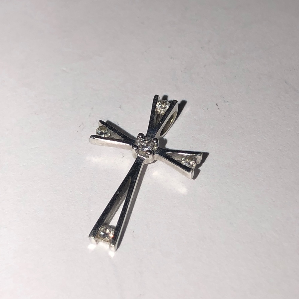 10k Solid White Gold Diamond Cross Pendant